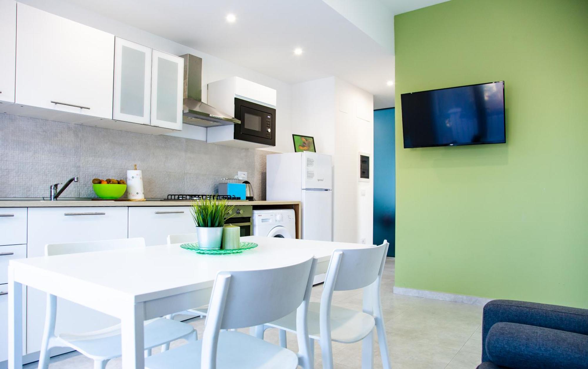 Appartamento Perla Verde, Wifi E Air Con カーラゴノネ エクステリア 写真